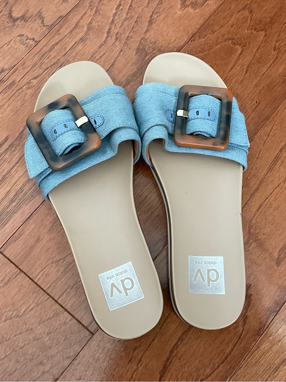 Dolce Vita Cayden Denim Slide Sandals With Tortoise Buckle Detail Size 7.5